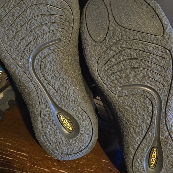 KEEN BOOTS - Picture 4 of 6